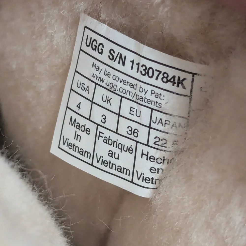 UGG new no